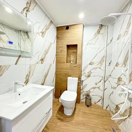 за гости лена Apartment *