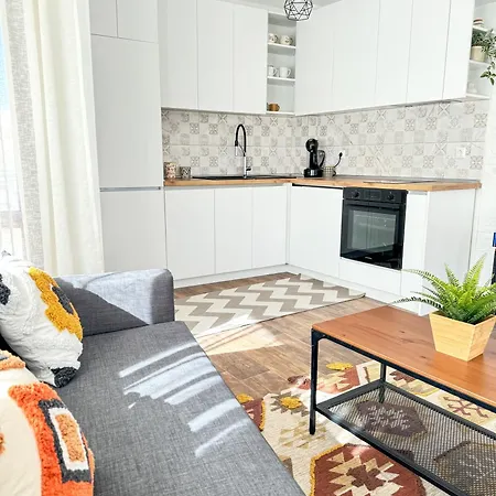 за гости лена Apartmán Zlatograd